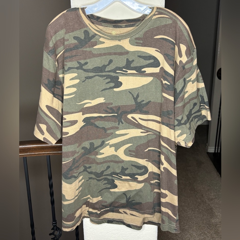 Game Winner Men's Camouflage 100% Cotton Short Sleeve Tee Size 2X